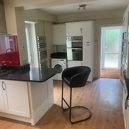 5 Bed House, 32 Tutbury Avenue, Cannon Park, Coventry, Cv4 7Bj Villa Ngoại thất bức ảnh