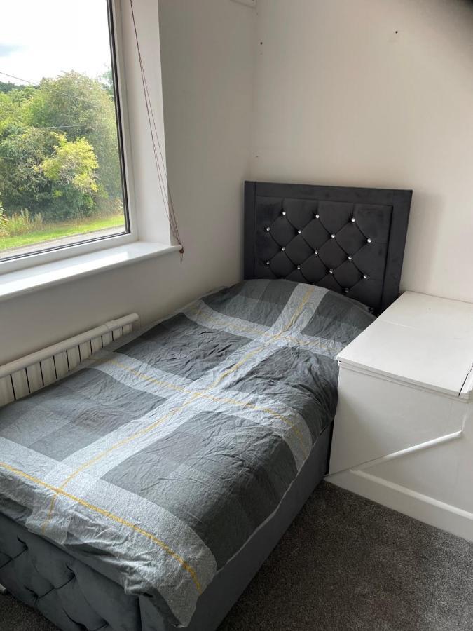 5 Bed House, 32 Tutbury Avenue, Cannon Park, Coventry, Cv4 7Bj Villa Ngoại thất bức ảnh