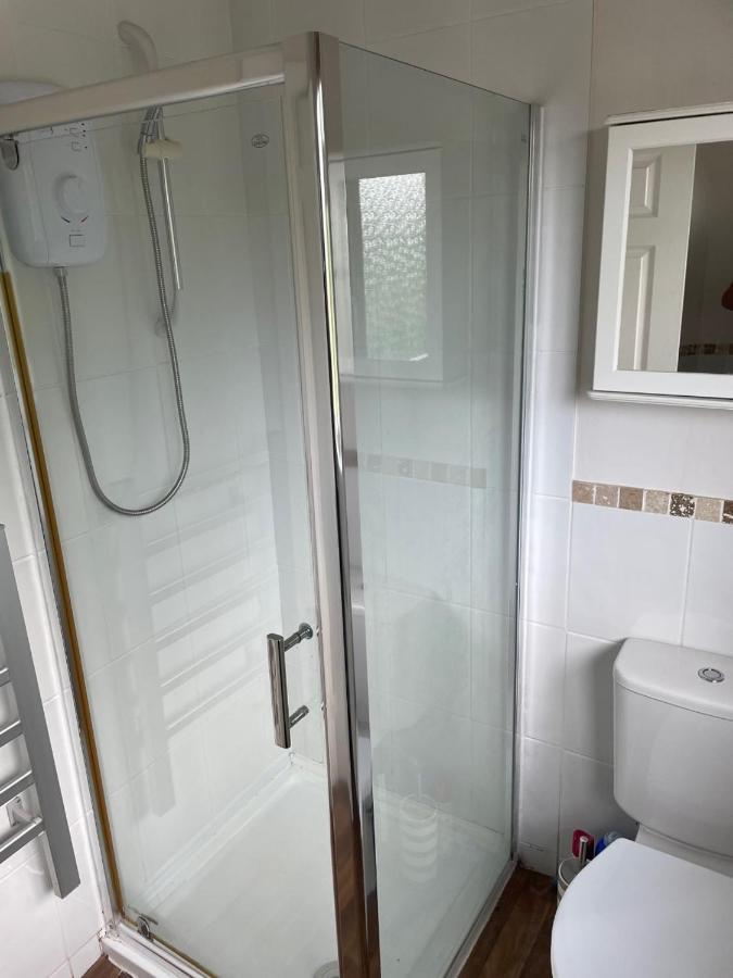 5 Bed House, 32 Tutbury Avenue, Cannon Park, Coventry, Cv4 7Bj Villa Ngoại thất bức ảnh